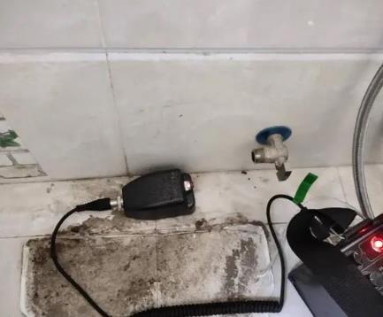 牡丹江市屋顶漏水维修公司分享下卫生间漏水的危害及解决方法